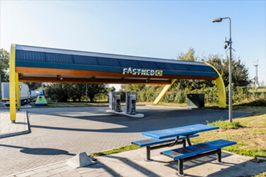 La acción de Fastned ha rebotado un 40% en 3 meses. ¿Qué hacer con el grupo holandés activo en estaciones de recarga para coches eléctricos?